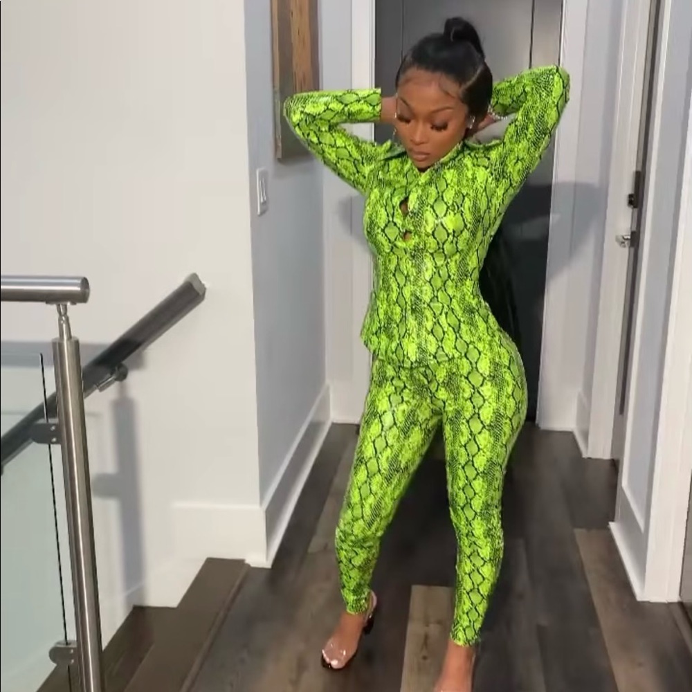 Shane Justin Two Piece